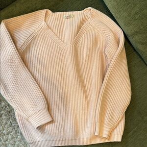 Faherty light pink V-Neck Sweater with Ribbed Knit medium